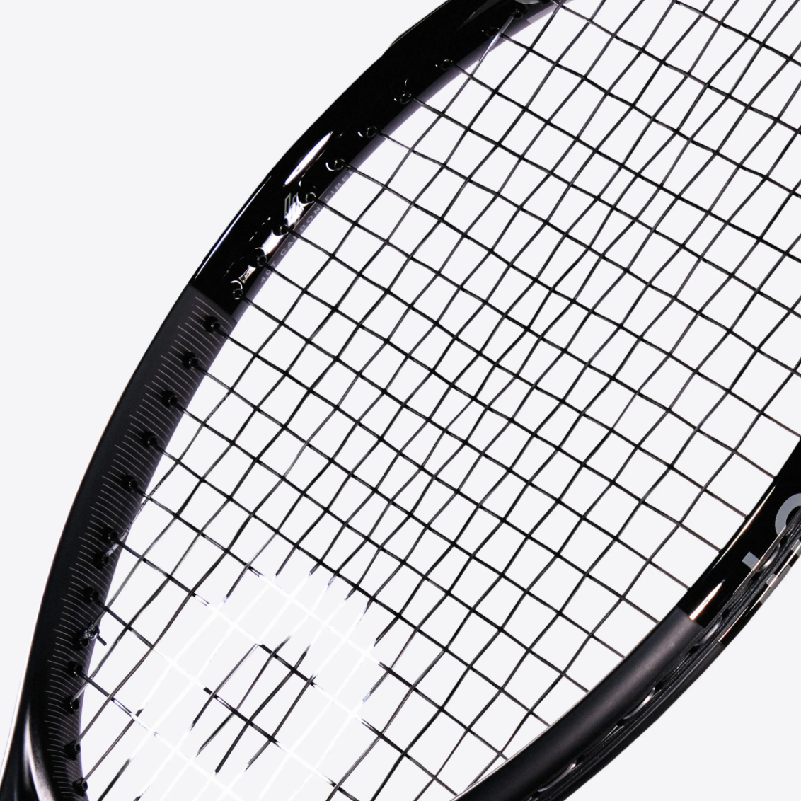 Solinco Blackout 300 XTD 28 **Free Strings & Stringing**