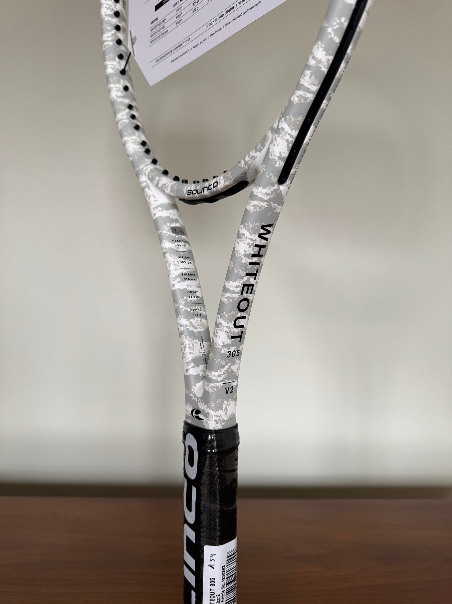 Solinco WHITEOUT 305 V2 (16x19) Free Strings + Stringing
